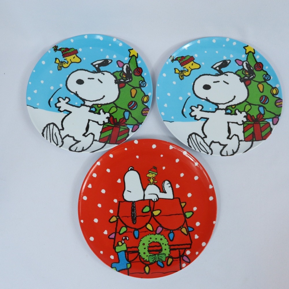 Peanuts Snoopy Woodstock‎ Melamine 8" Holiday Winter Plates Set of 3 READ